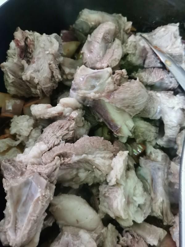 奢华|正宗的”佛跳墙“有多么奢华,看完我愣了贫穷限制了我的想象