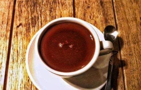 巧克力|康熙皇帝第一次吃巧克力，看了近一千字的说明书，缓缓说出3个字