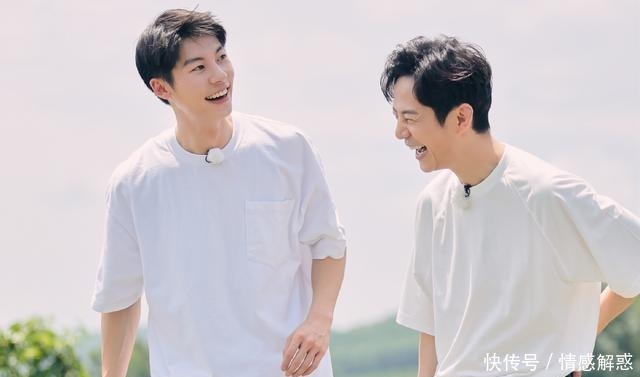 向往|《向往》里最尴尬的嘉宾全程沦为了背景板,在热闹人群中好孤独