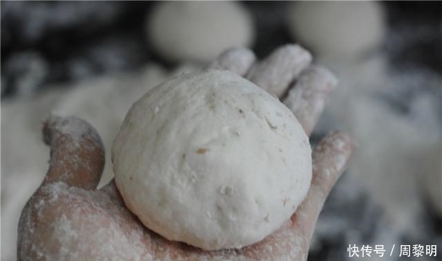 个个|秋天蒸馒头,光用酵母就错啦,教你新方法,个个柔软蓬松,超赞