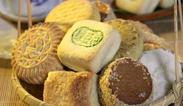 才能|《古装剧》中最常见的四种糕点,都是糯而脆的,只有皇后才能吃