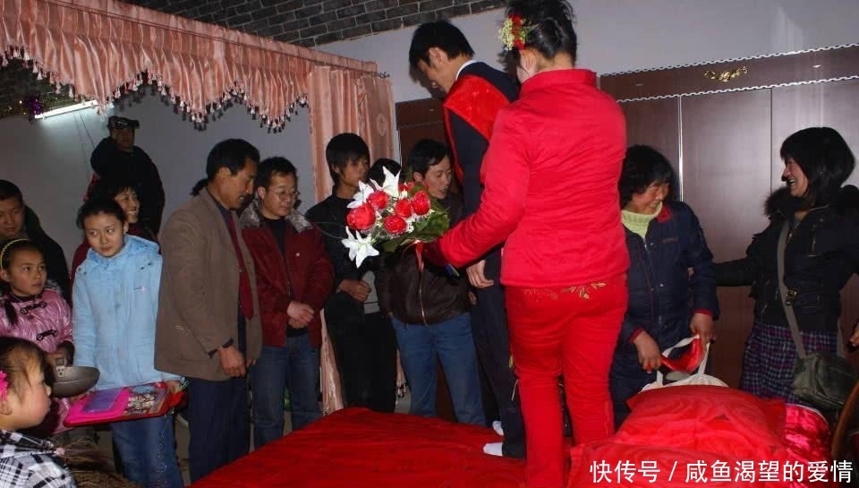 奇葩|扒一扒各地奇葩的“闹新娘” 哪个地方的婚闹最低俗?