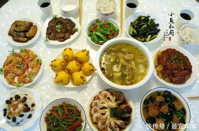 老妈|晒晒我家年夜饭,我和老妈一起做了满满一桌菜,一家人吃嗨了