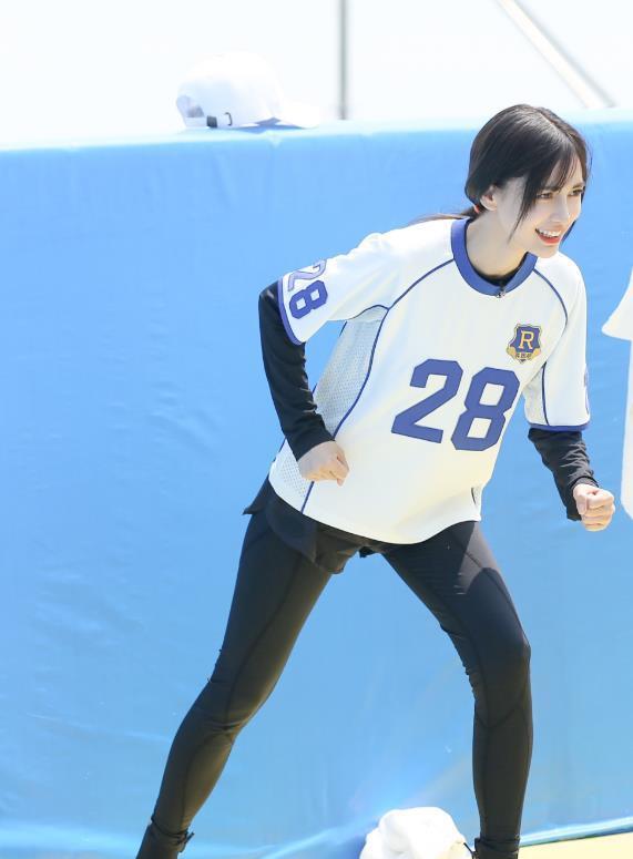 邀请|不再只有《跑男》了,baby官宣综艺,邀请的嘉宾我熬夜都追完