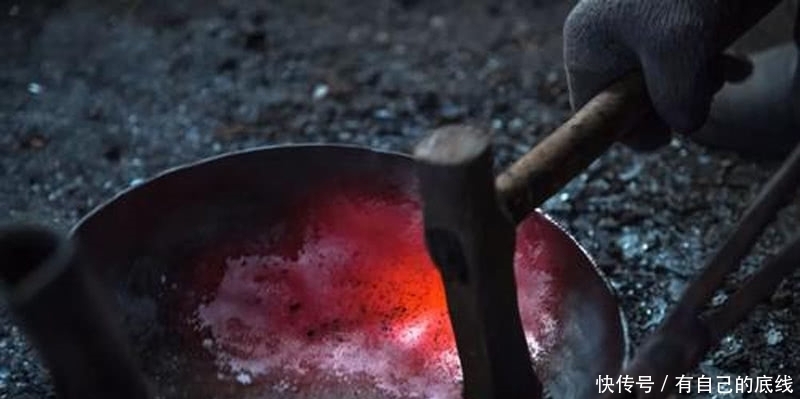 不粘锅|曾排队疯抢的“不粘锅”,为何如今却无人问津?专家一语道破玄机