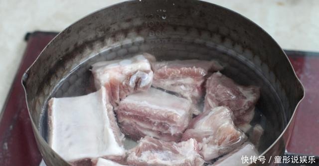  开锅|大热天就用电饭煲做懒人饭，一开锅香气扑鼻，简单省事好吃极了