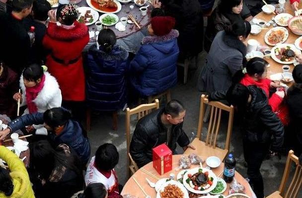 酒席|酒席上遇上几种情况，记得放筷子直接走人，再忙也要看看