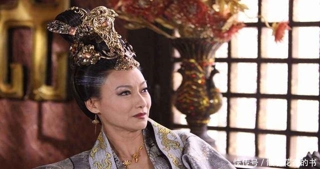 张易之和张|父亲是皇帝, 奶奶是皇帝, 因背后说奶奶宫闱秘事, 奶奶: 抓起来!