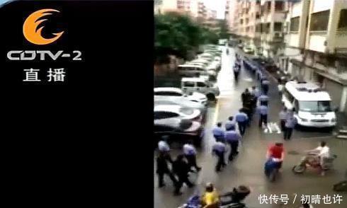 纷纷|女司机掉头遭大爷谩骂：破坏风水网友纷纷排队掉头，为女司机出气