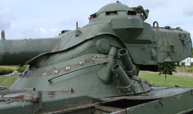 嘲笑|二战后法国坦克艰难的研发之路，宁可被嘲笑，也不放弃法式浪漫