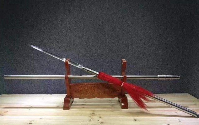 吉祥|古代的长枪上为何要挂红缨这样只是为了好看吗