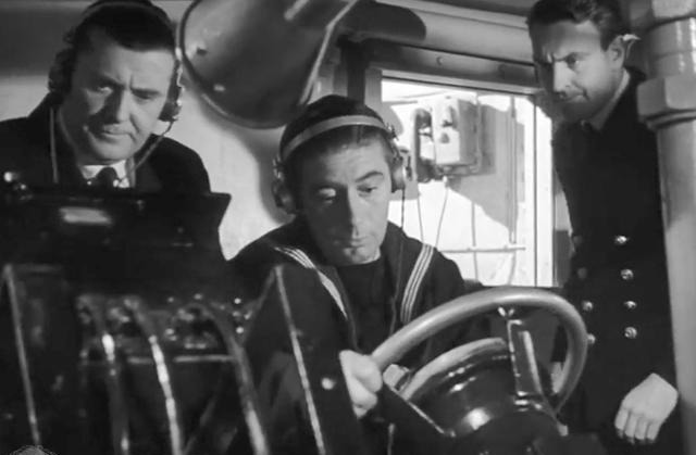 剖析|对《灰猎犬》号的简单剖析