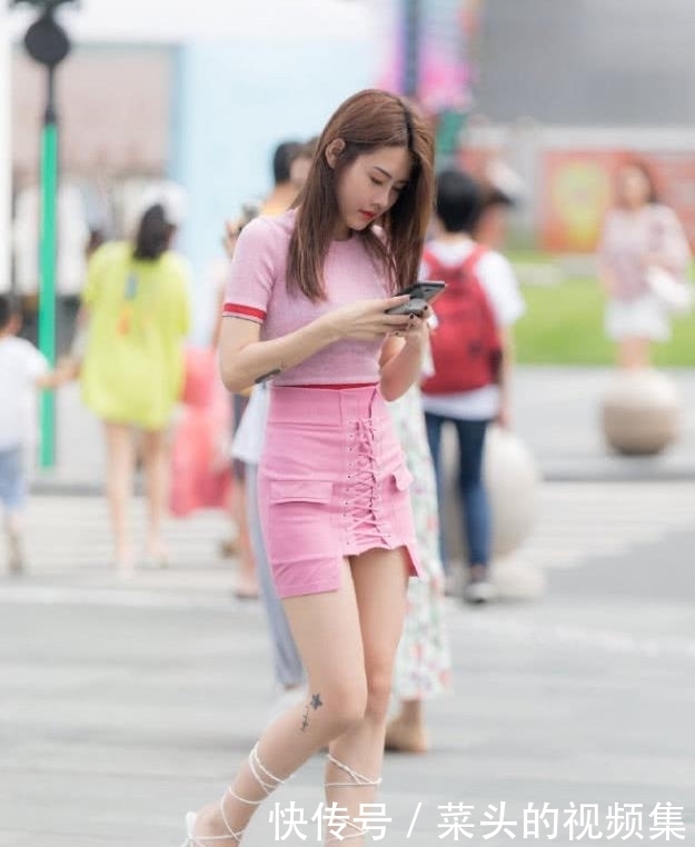  女神|女神街拍—提供一些关键词来聊天