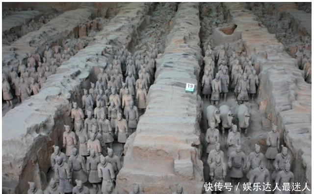 公子扶苏|他是秦始皇最宠爱的儿子扶苏, 也是死的最冤的, 他的死改变了秦朝