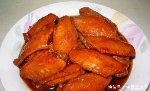  油热后倒入|天天不知道吃啥？给大家介绍10道美味菜谱，每天换着样吃！