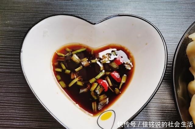 饺子|看到岳云鹏晒饺子，嘴馋在家做一锅，第一次尝试这种馅，太香了