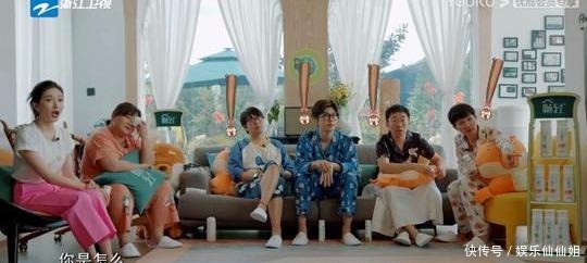 频频|他是综艺中最蠢的导演,做节目频频翻车,却被大家称为最可爱导演