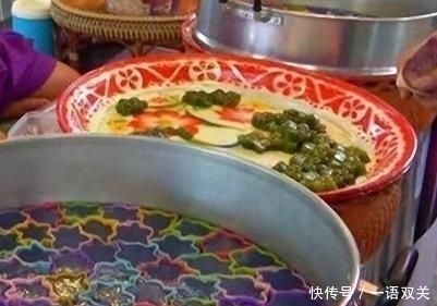 大锅|大姐摆摊卖“特别”小吃,1元2个,一天只做2大锅,来晚了吃不上