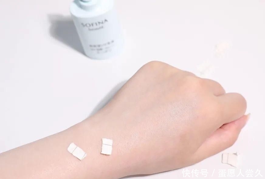  防晒|敢和安耐晒抢C位，这款防晒是吃了熊心豹子胆吗！