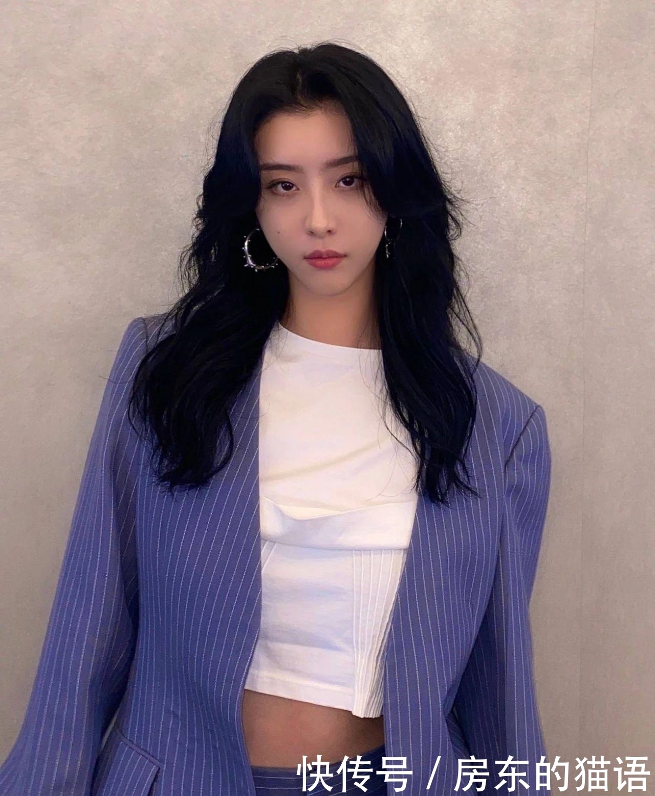 牙膏中的爱|赵小棠小号发言再惹争议遭品牌回怼,“心直口快”也该适可而止