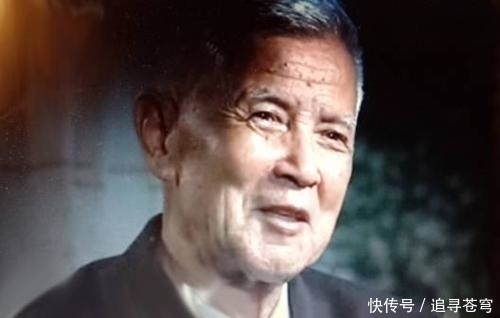  抬出|1990年为了获得先机战机苏27, 这位空军大校将17名苏联将军喝的抬出宴会厅