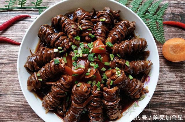 我家|这菜我家每年晒10斤,缠在猪肉上小火炖一锅,菜鲜汁浓,家人爱吃