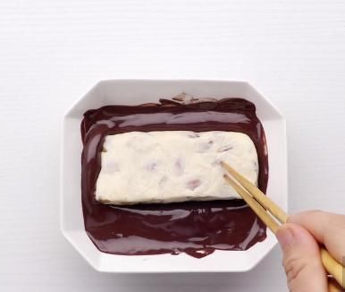  双层|为了避开孩子，只能和老公偷偷在被窝吃，双层美味的巧克力牛轧糖