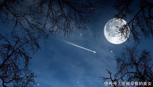 三人|李白的“对影成三人”是名句，余秀华写首诗调侃，网友评：有才华