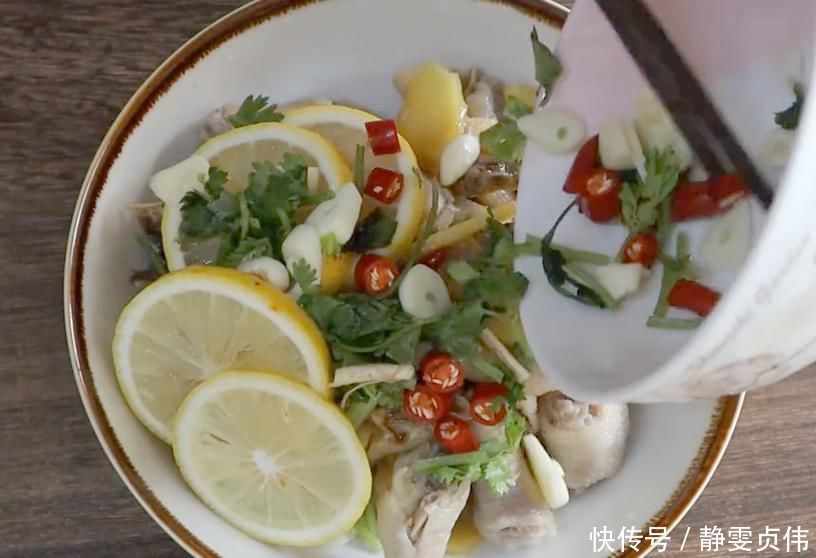 清爽|清爽又香辣的柠檬鸡爪,做法简单,口感爽脆,好吃到停不下来