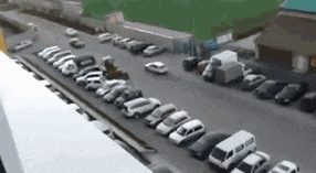 GIF|搞笑GIF：小家伙我还治不了你了