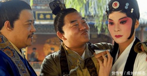 薛宝钗|《红楼梦》贾琏对薛蟠的称呼, 看出贾家对薛家的鄙夷, 人情凉薄!