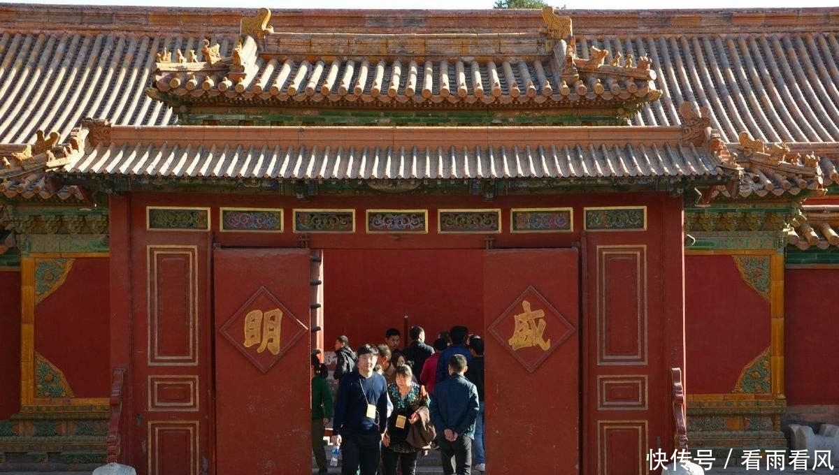 溥仪|溥仪参观故宫说: 照片弄错了! 专家: 不懂装懂! 溥仪大怒: 那是我亲爹!