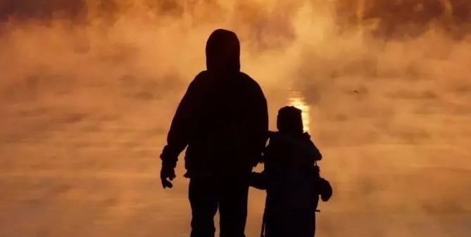 教会|“别对亲人太好”,俺爸的教训,教会了俺什么是亲情