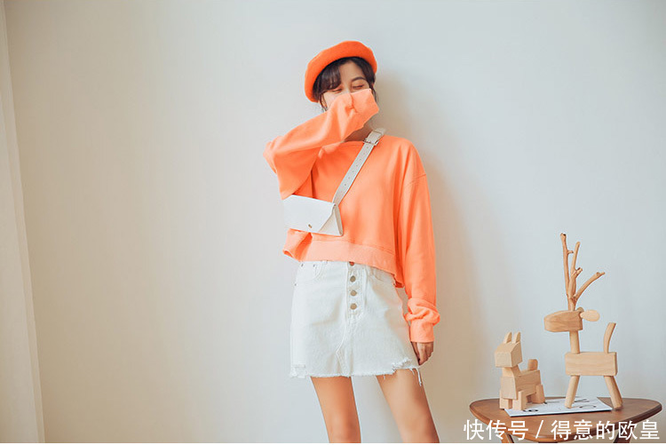 减龄|日常+休闲,黄色卫衣给你减龄又时尚!