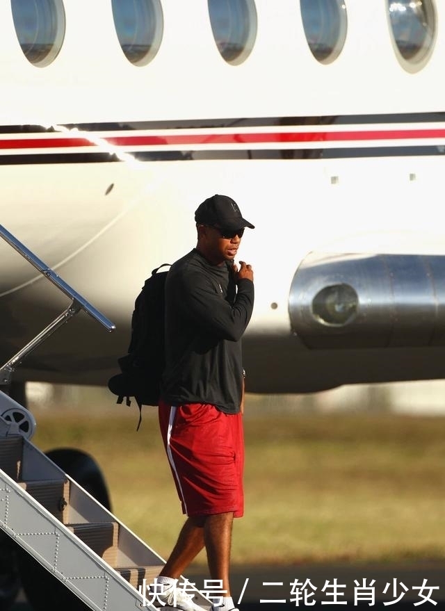 伍兹|伍兹4.4亿元购买私人飞机,续航里程出色,安全性远超科比直升机