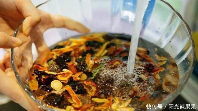  TUT|恐怖故事！网购了全国的酸汤，每天都忍不住多吃一碗饭TUT