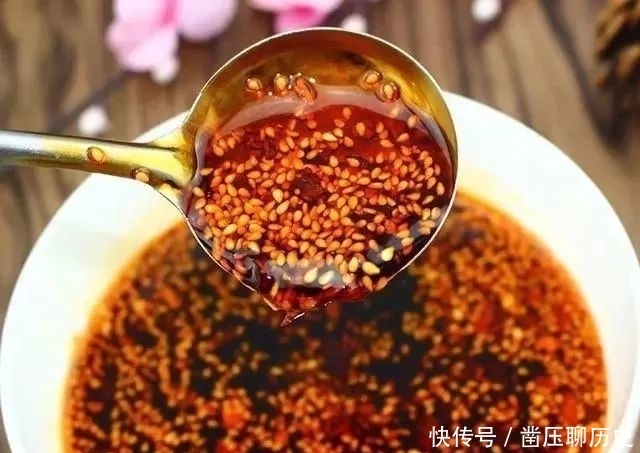 保证辣椒|炸辣椒油时,加上这3种配料,辣椒油又香又辣