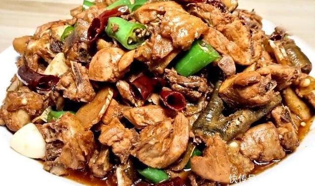 腥味|炒鸡时,别再傻傻直接炒,教你一招,不放一滴水,鲜美好吃无腥味