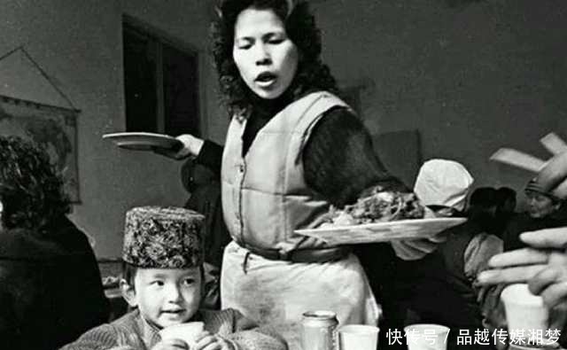 直击|直击八十年代老照片：图4新娘子很美，最后一位女子“倾国倾城”