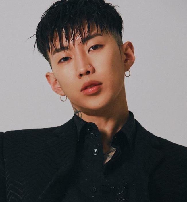 舞台上|《中国新说唱》官宣定档,导师阵容太强大,这下熬夜也要追了