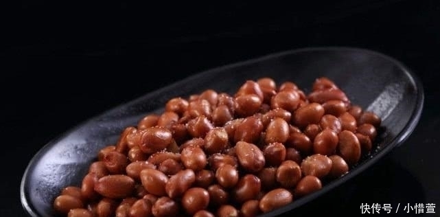  说漏嘴|大厨说漏嘴 炒花生米时, 多加一个步骤, 炒出的花生米又香又脆