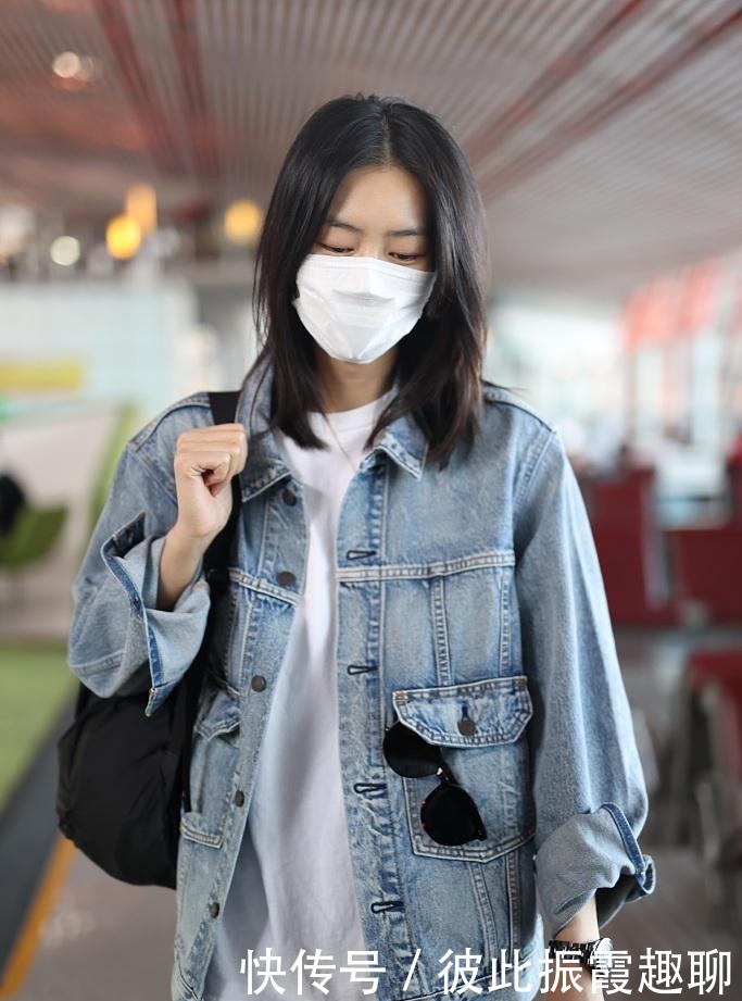 入手|早秋外套不是买越多越好看,学刘雯入手这几款,搭配白T也很高级