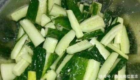 将其|自从学会黄瓜这个做法,我家隔天就要做一次,上桌一家人抢着吃