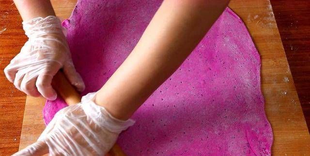 油腻|不要在火龙果直接吃是面粉做的,又甜又软不油腻