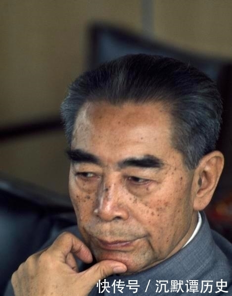 含泪|外国记者镜头中的周总理彭德怀，浓眉大眼，威风凛凛，含泪看完！