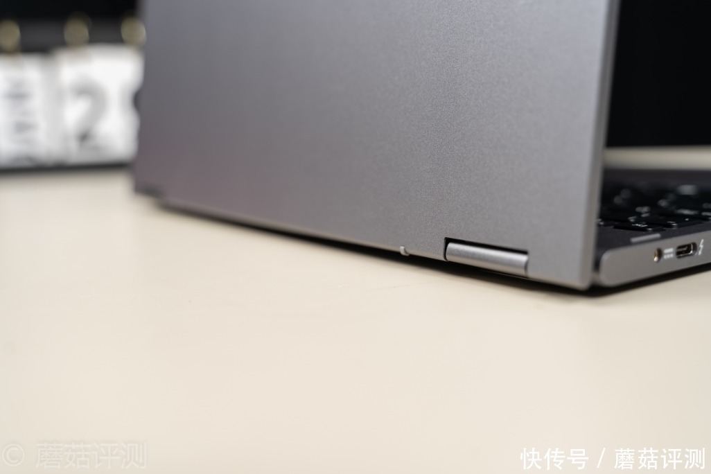 翻转|极致轻薄,自由翻转,细节出众、宏碁蜂鸟Spin 5百变2K轻薄本 评测