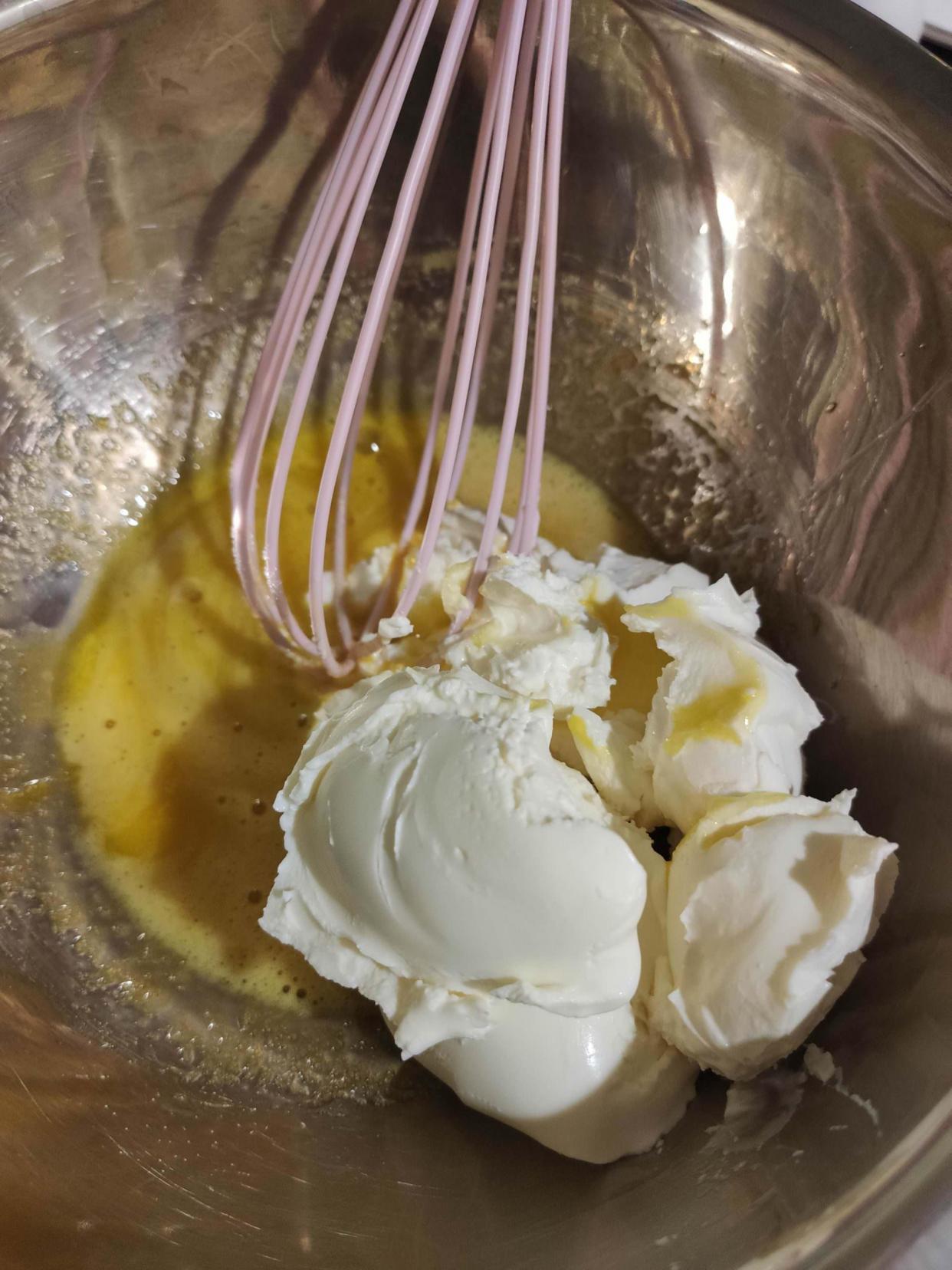 入口|孩子最爱这甜品,三两下就做好了,入口奶香顺滑,每星期必做一次