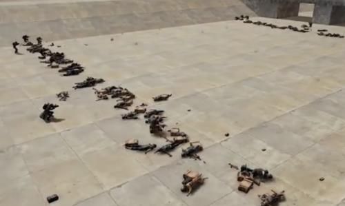 求生|绝地求生50把AUG和50把狗杂,分成两排对射,你觉得最后谁会赢