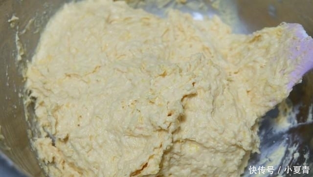 低筋面粉|早餐蒸个南瓜发糕,口感松软不粘牙,好吃不上火,孩子说比蛋糕香