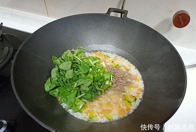 却说|今天晚餐只有1碗剩米饭,晒朋友圈,网友却说:太豪华了